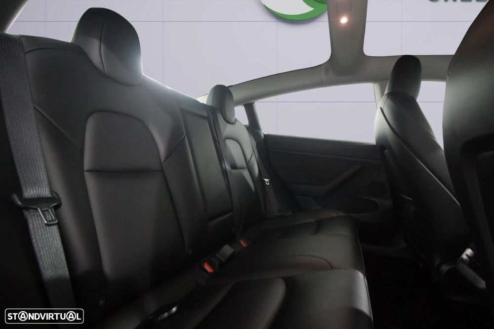 Tesla Model 3 - 13