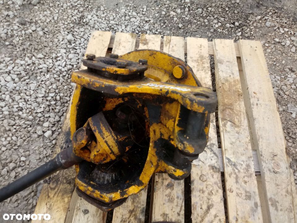 Zwolnica Zwrotnica JCB 4CX W-66 SZ-5 Półoś Przegub Części - 1