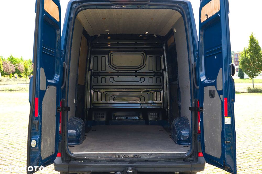 Volkswagen Crafter L3H3 - 9