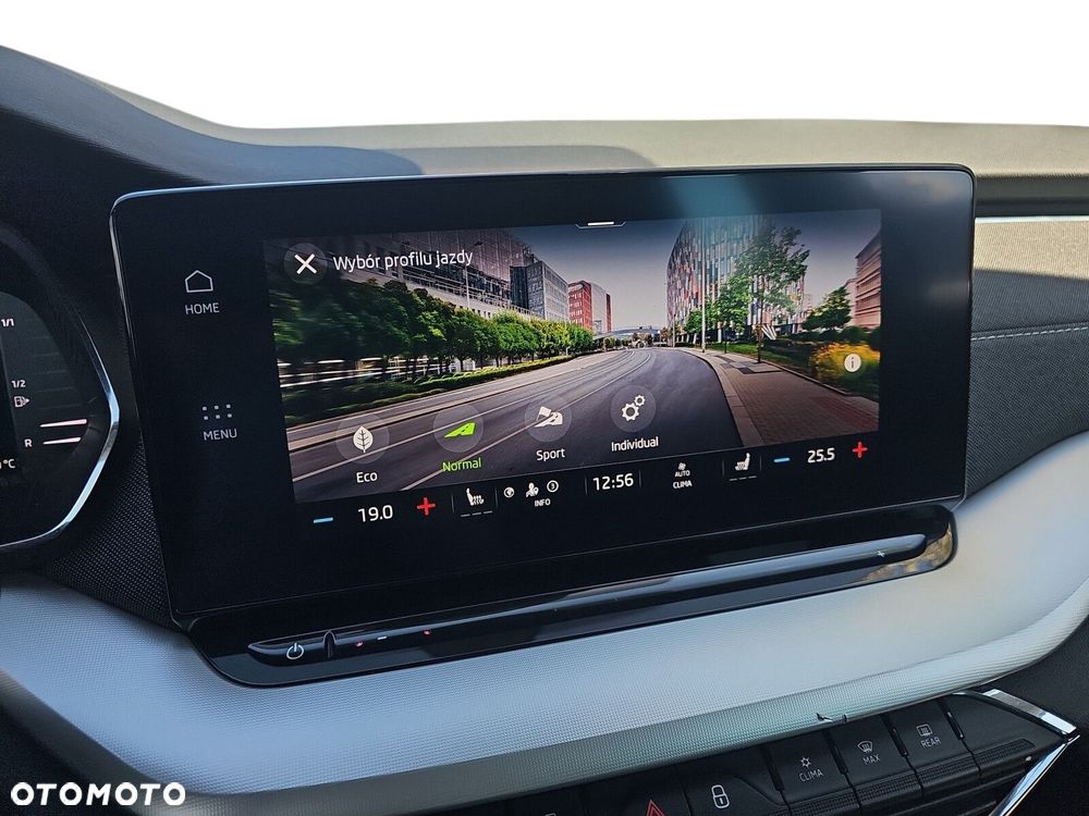 Skoda Octavia 2.0 TDI Style DSG - 29