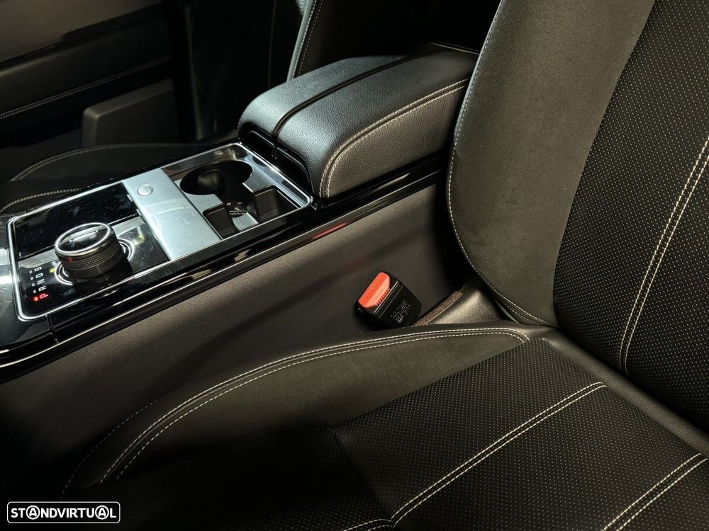 Land Rover Range Rover Velar 2.0 D R-Dynamic S - 33