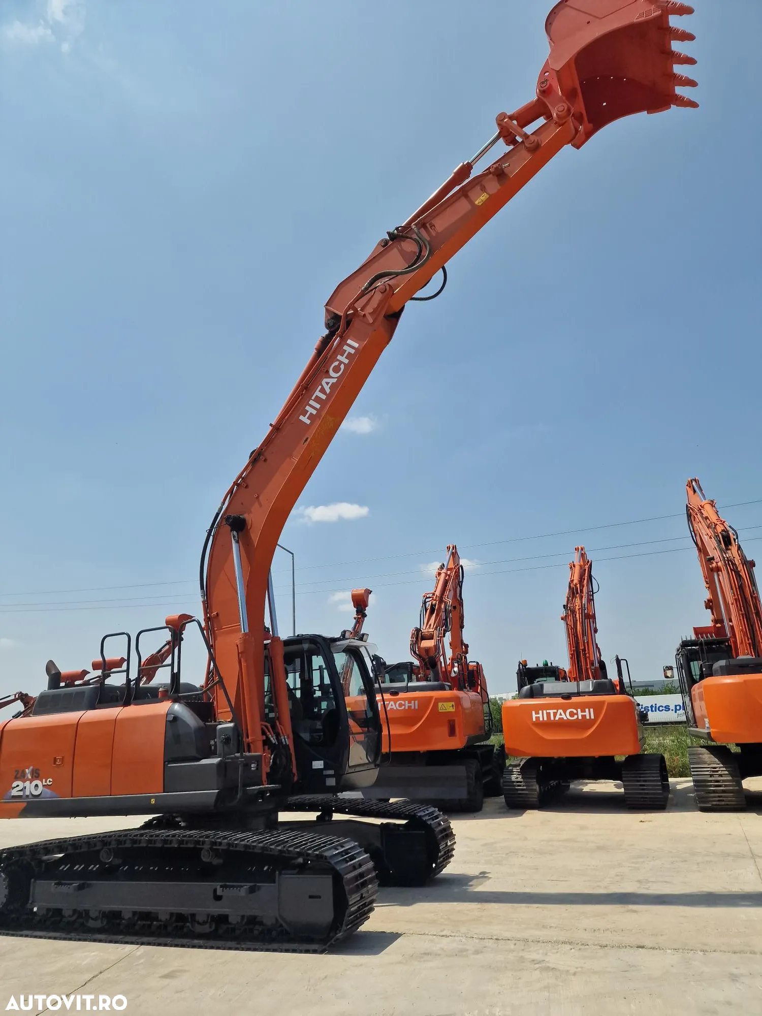 Hitachi ZX210, 2019, 23t, 4.888h, cupa NOUA 1,3mc-96.900 EUR+Tva, camera spate, camere laterale, inst picon, aer cond climatronic, consum 11l/h,. 3 pompe hidr HITACHI, inst picon, lant 90% ok 480h mars, posbilitate leasing 4 ani-PROMOTIE 96.900 EUR+Tva - 21