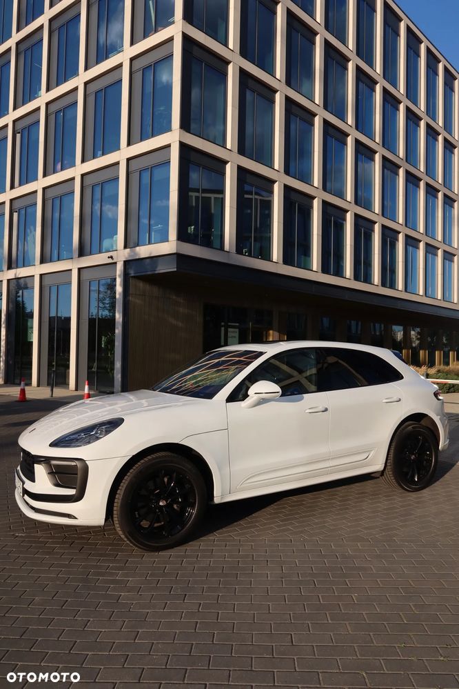 Porsche Macan Standard - 2