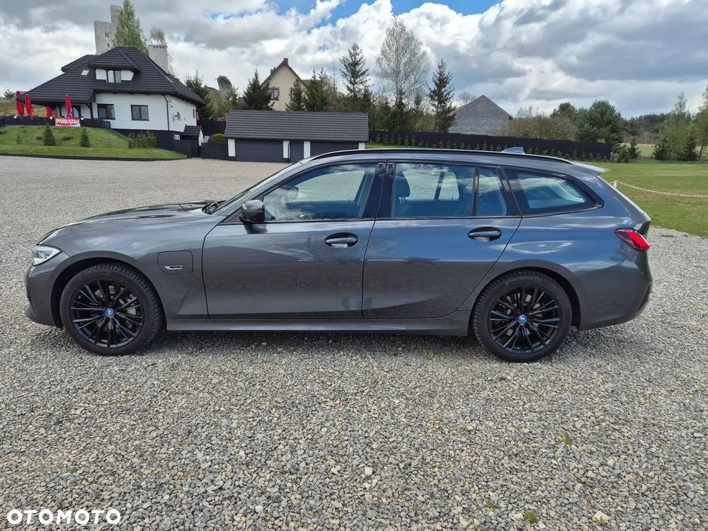 BMW Seria 3 330e xDrive Sport Line - 6