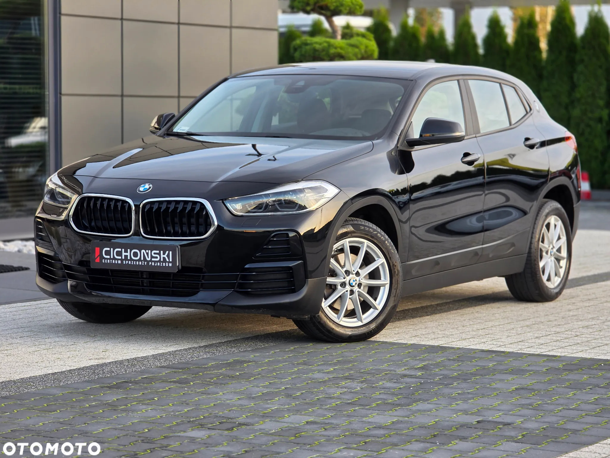 BMW X2 sDrive18d Business Edition sport - 4