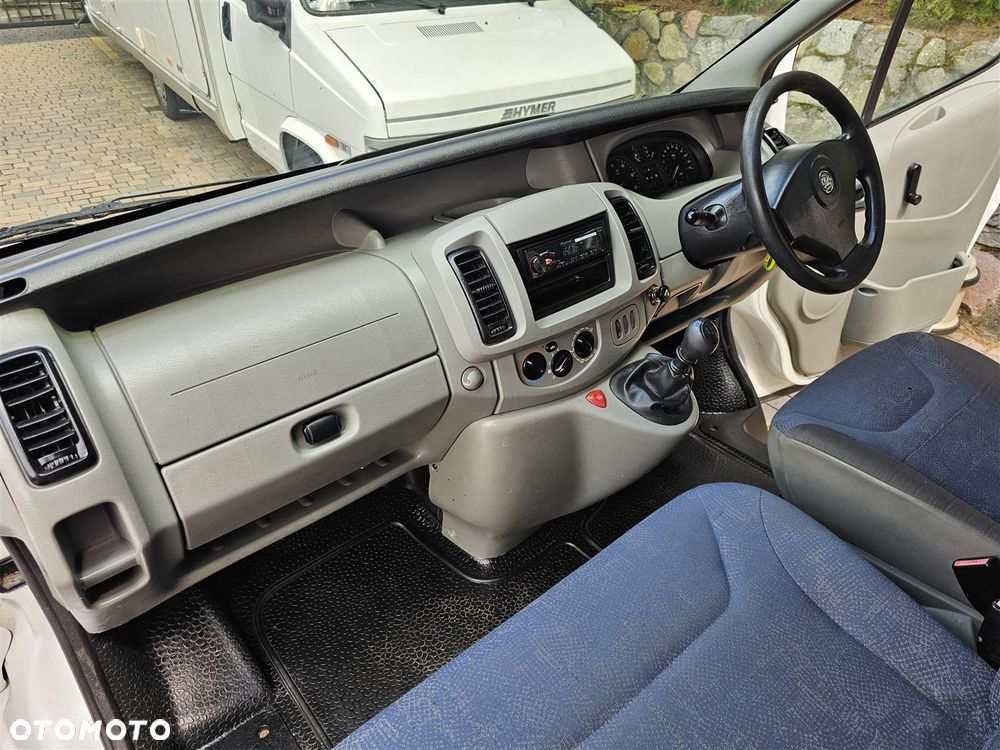 Opel Vivaro - 5
