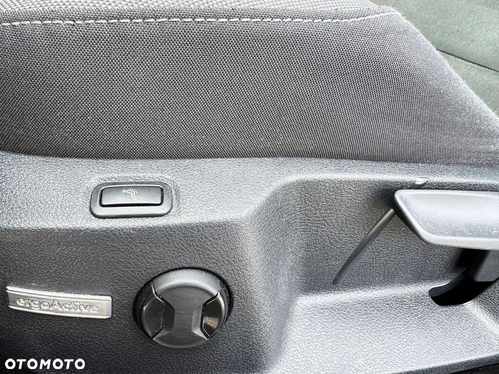 Volkswagen Golf 1.6 TDI SCR Trendline - 20