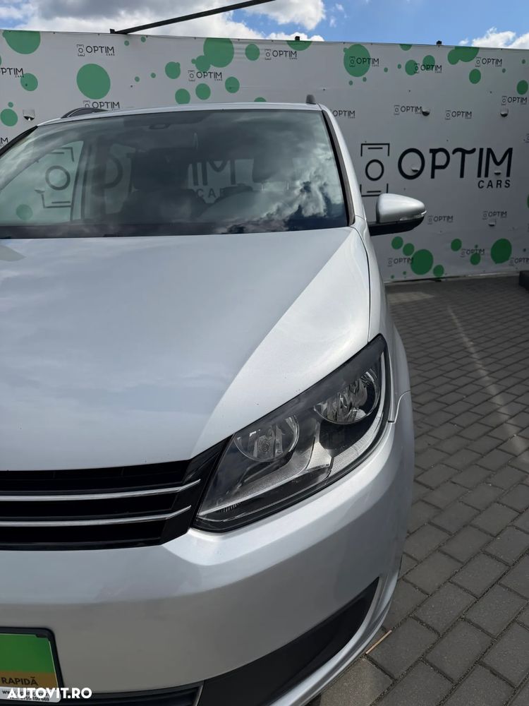 Volkswagen Touran - 10
