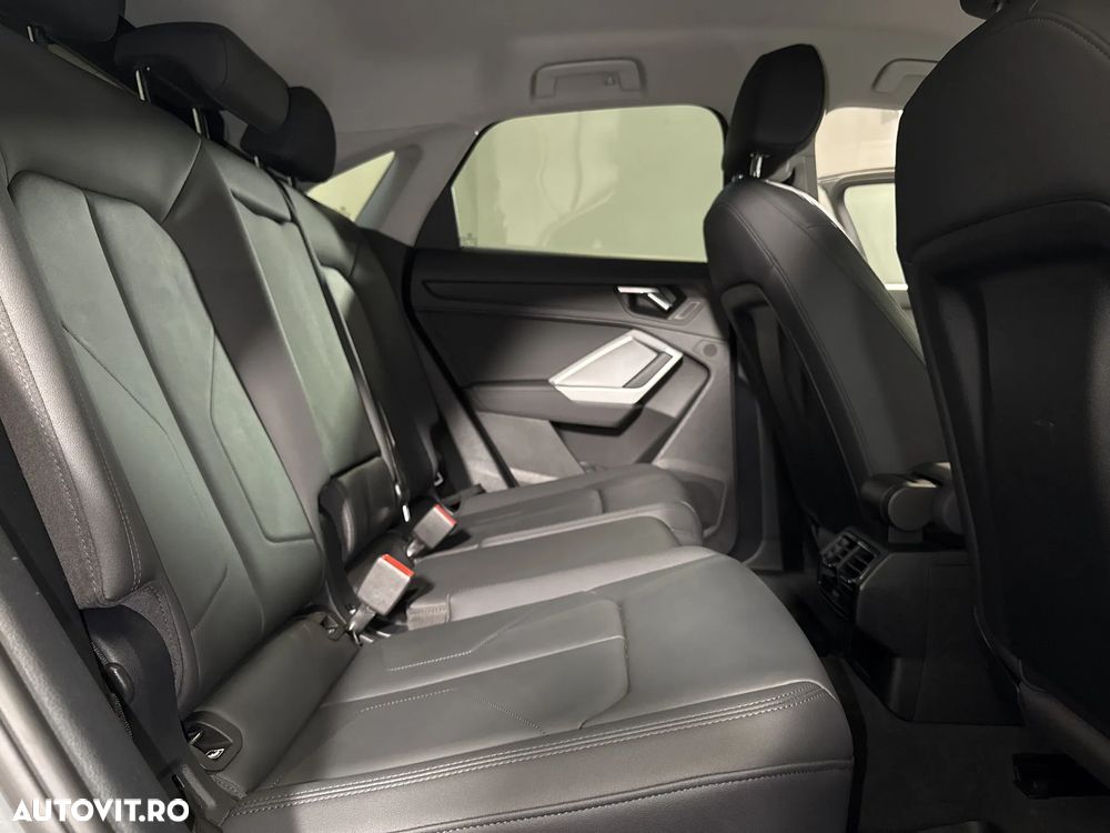 Audi Q3 Sportback - 13