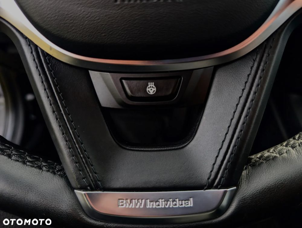 BMW Seria 3 318d Sport Line Shadow - 24