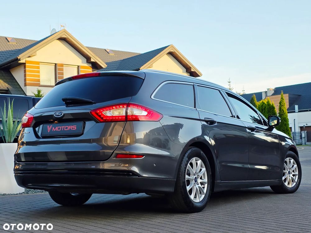 Ford Mondeo Turnier 1.6 TDCi ECOnetic Start-Stopp Titanium - 20