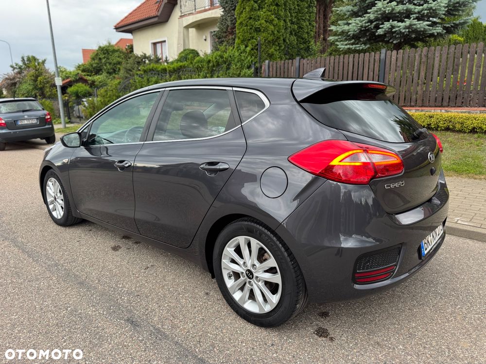 Kia Ceed 1.6 GDI Dream-Team Edition - 5