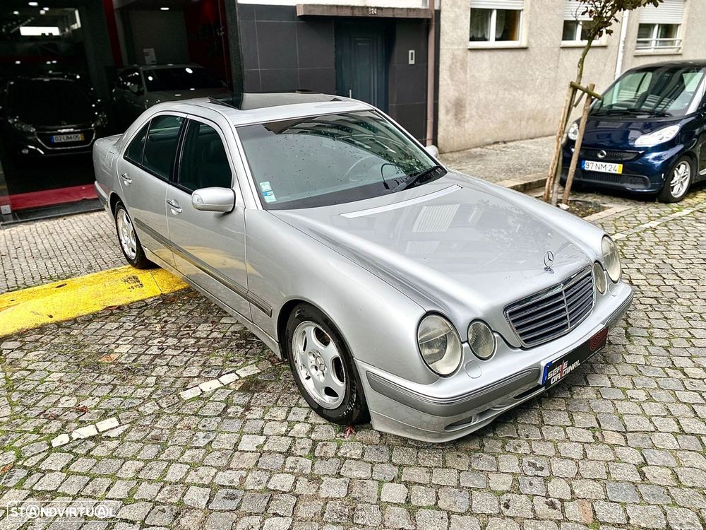 Mercedes-Benz E 220 - 4