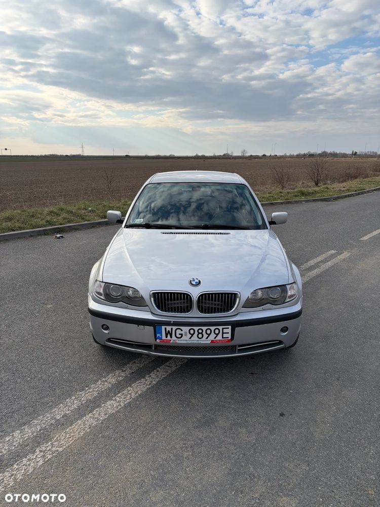 BMW Seria 3 330xi - 22