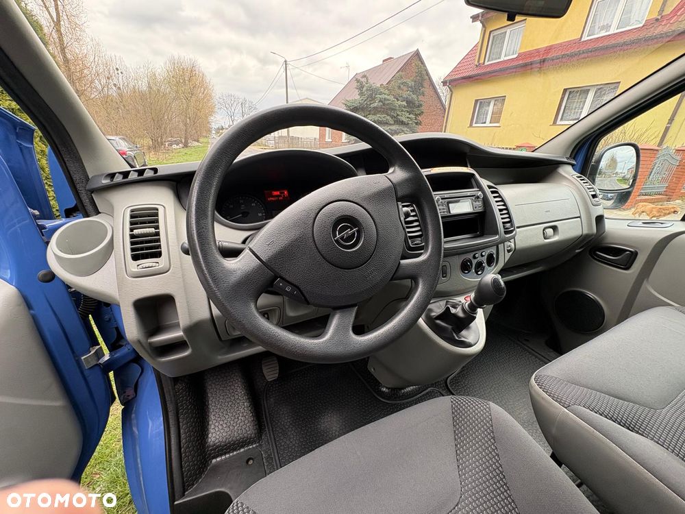 Opel Vivaro - 14