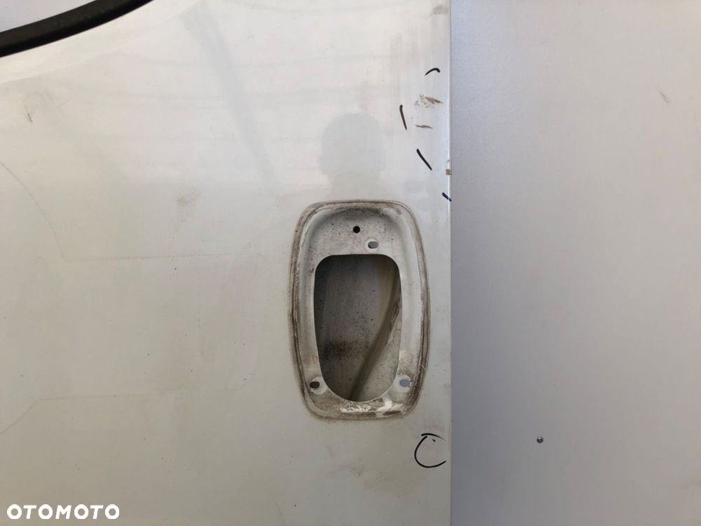 DRZWI LEWY PRZÓD  IVECO DAILY VI Autobus 2014 - 2022 50C16 115 kW [156 KM] olej napędowy 2019 - - 4