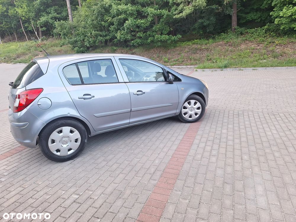 Opel Corsa 1.2 16V Cosmo - 25