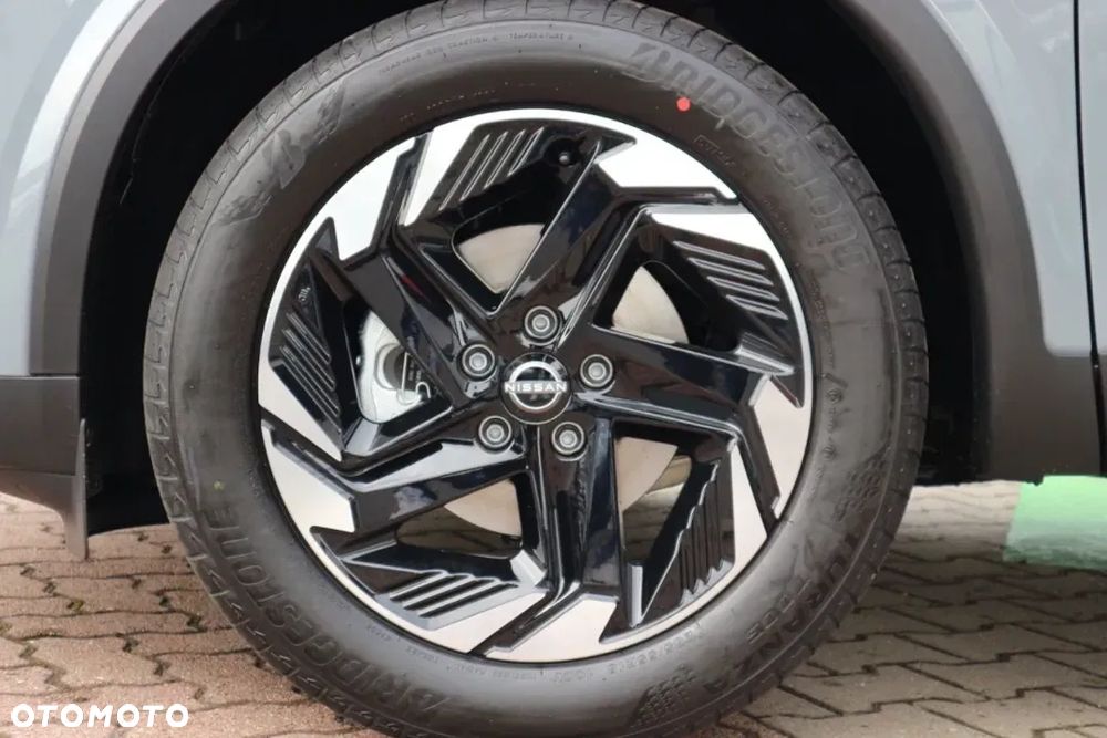 Nissan Qashqai 1.3 DIG-T MHEV N-Connecta Xtronic - 17
