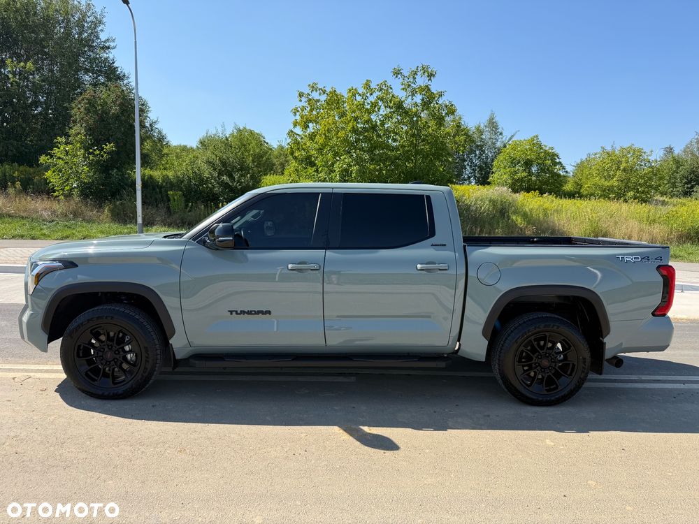 Toyota Tundra - 2