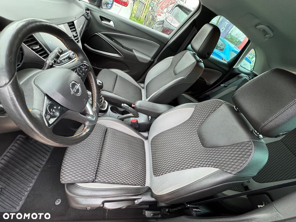 Opel Crossland X - 19