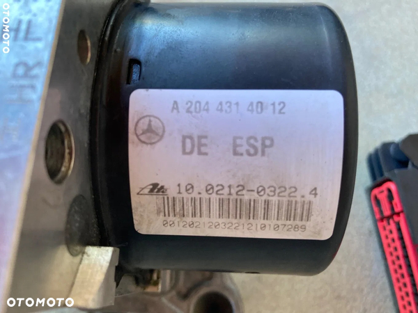 Pompa Mercedes C klasa W204 2044314012