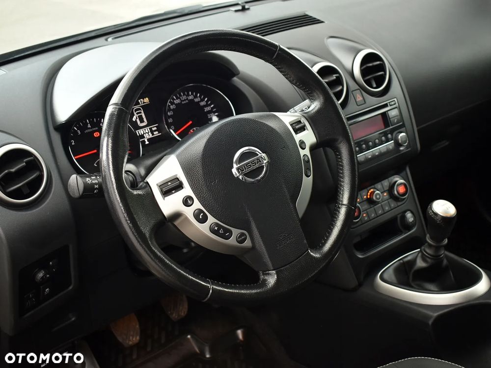 Nissan Qashqai - 17