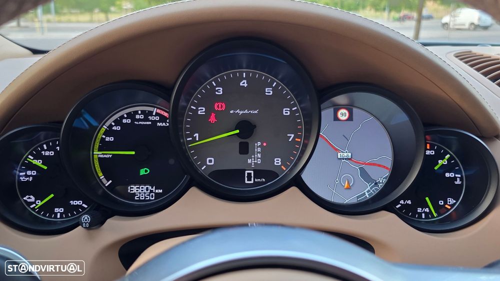 Porsche Cayenne S E-Hybrid Platinum Edition - 40