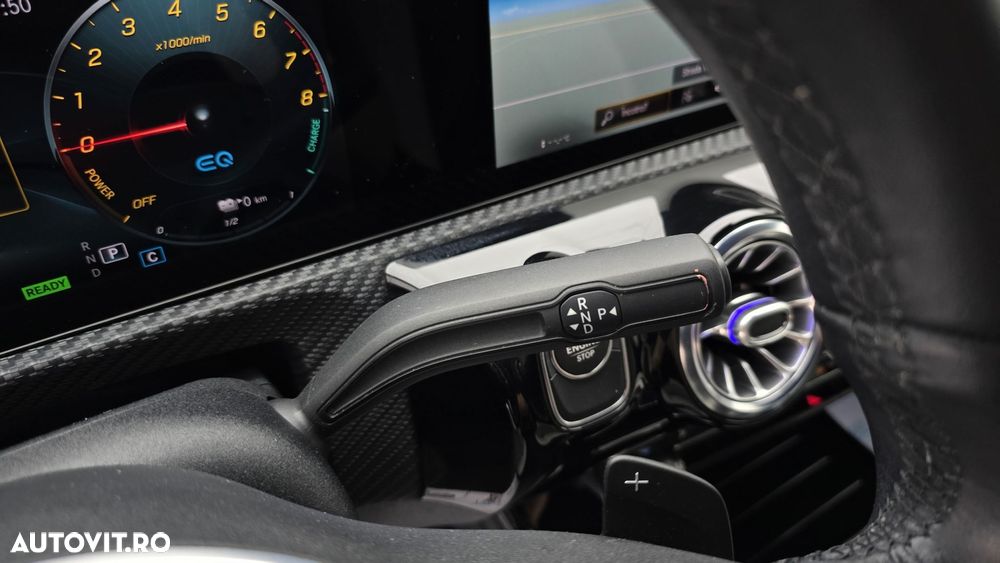 Mercedes-Benz A - 16