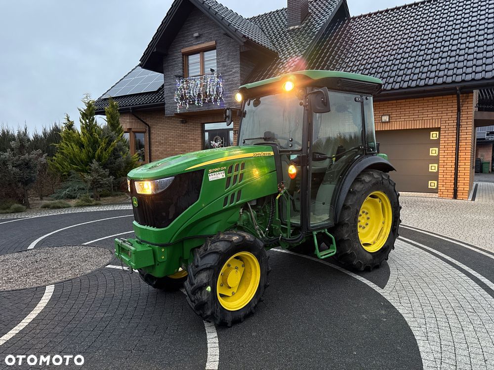 John Deere 5090GN - 2
