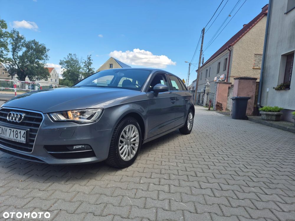 Audi A3 Sportback 1.6 TDI Attraction - 9