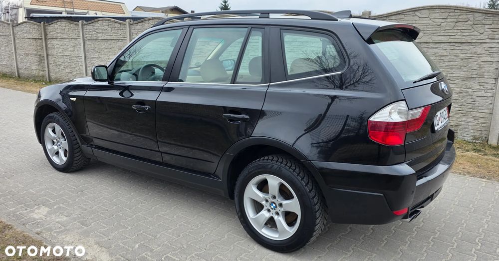 BMW X3 xDrive25i - 16