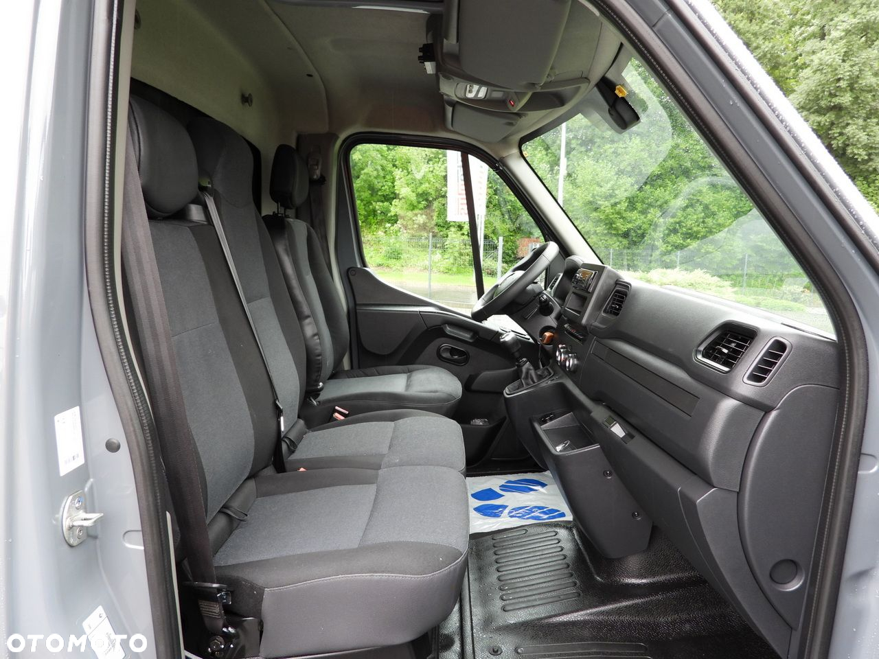 Renault MASTER  PLANDEKA 10 PALET WEBASTO TEMPOMAT LEDY PNEUMATYKA KLIMATYZACJA  165KM - 36