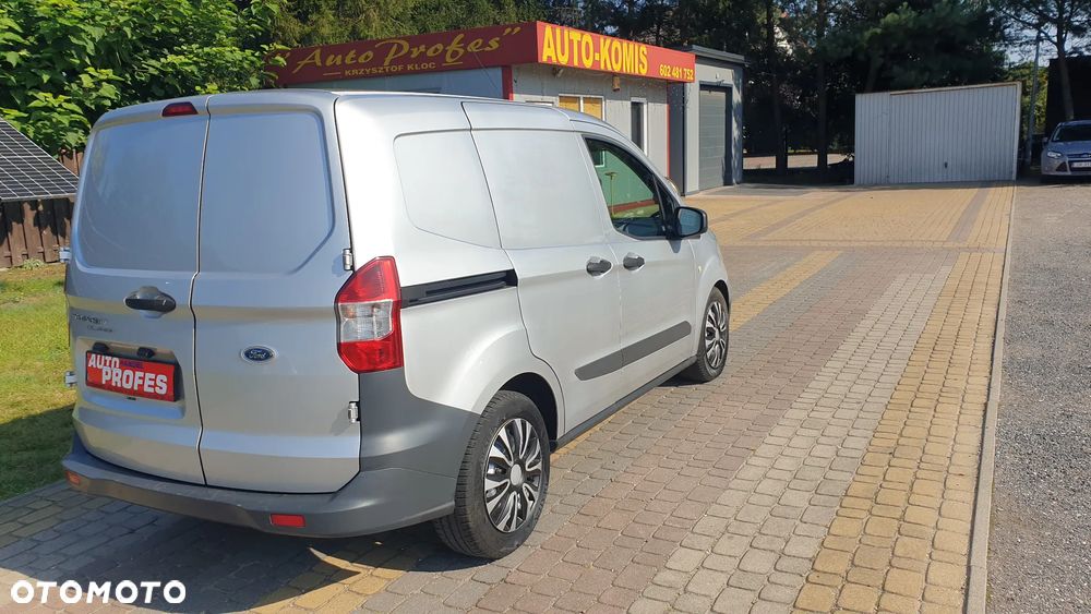 Ford Transit Courier - 6