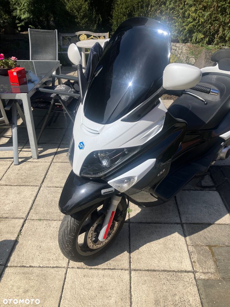 Piaggio Xevo - 3