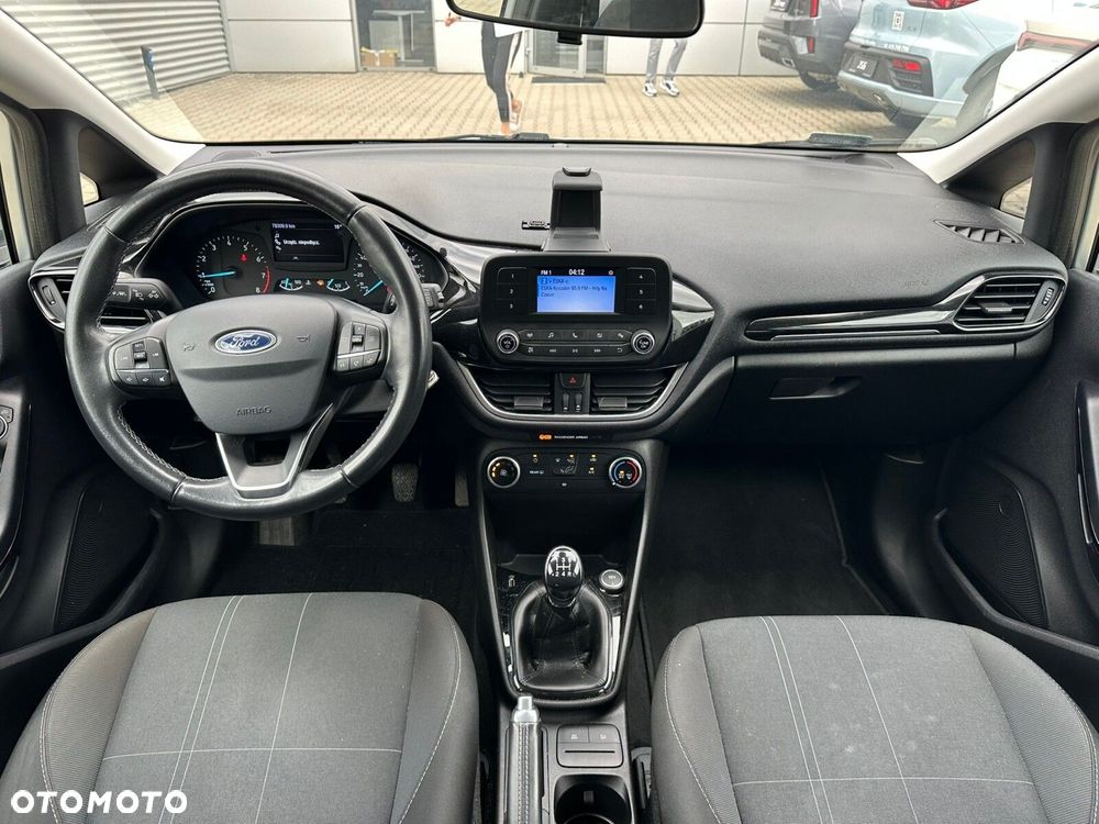 Ford Fiesta - 10