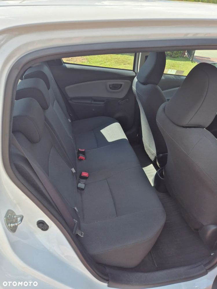 Toyota Yaris 1.4 D-4D Active EU6 - 19