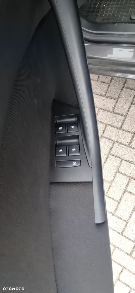 Opel Astra 1.4 Turbo Design Edition - 18