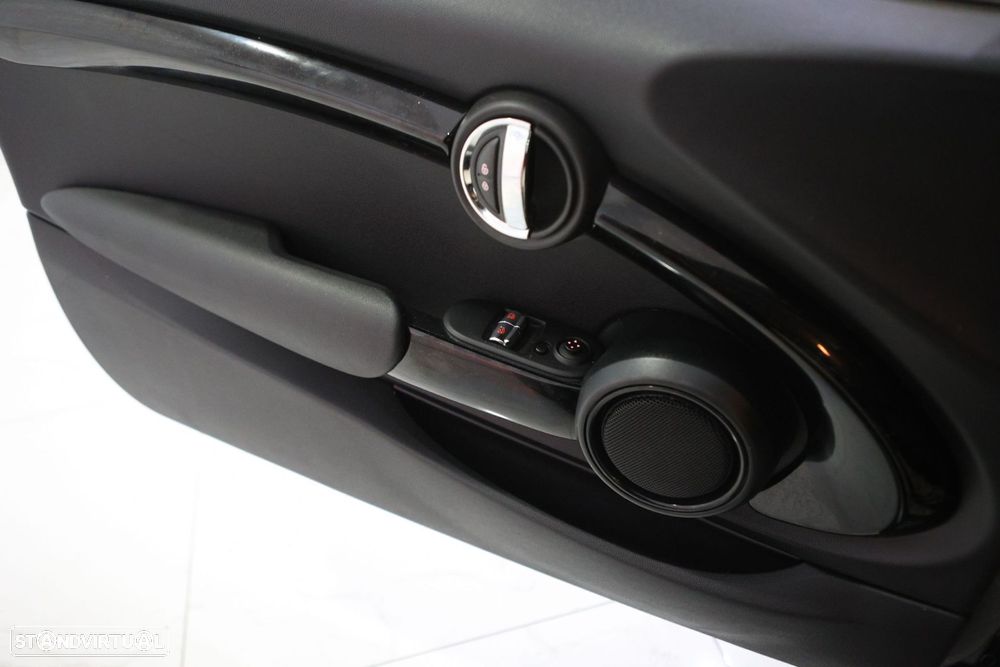 MINI 3 Portas Cooper SE - 27