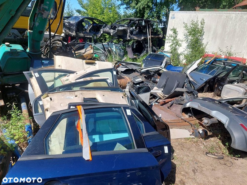 FOTELE KOMPLET LEWY PRAWY KANAPA TYŁ + BOCZKI BMW E39 SEDAN SKÓRA KOMFORTY - 18
