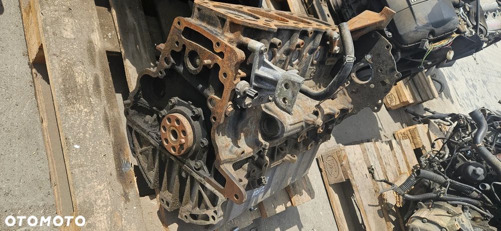 Blok dół silnika wał korbowy tłoki Renault Mascott 3,0 DCI 100kW 136KM ZD3202 ZD3A202 - 7