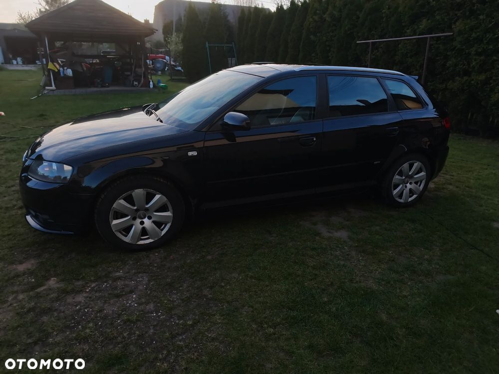 Audi A3 Sportback 2.0 TDI DPF Quattro Attraction - 17