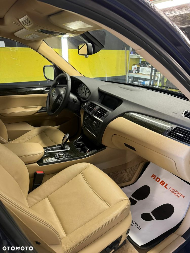 BMW X3 28i xDrive - 9