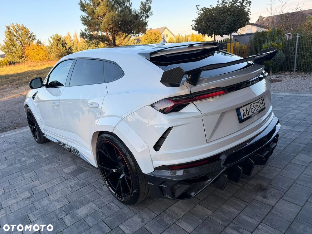 Lamborghini Urus Standard - 16