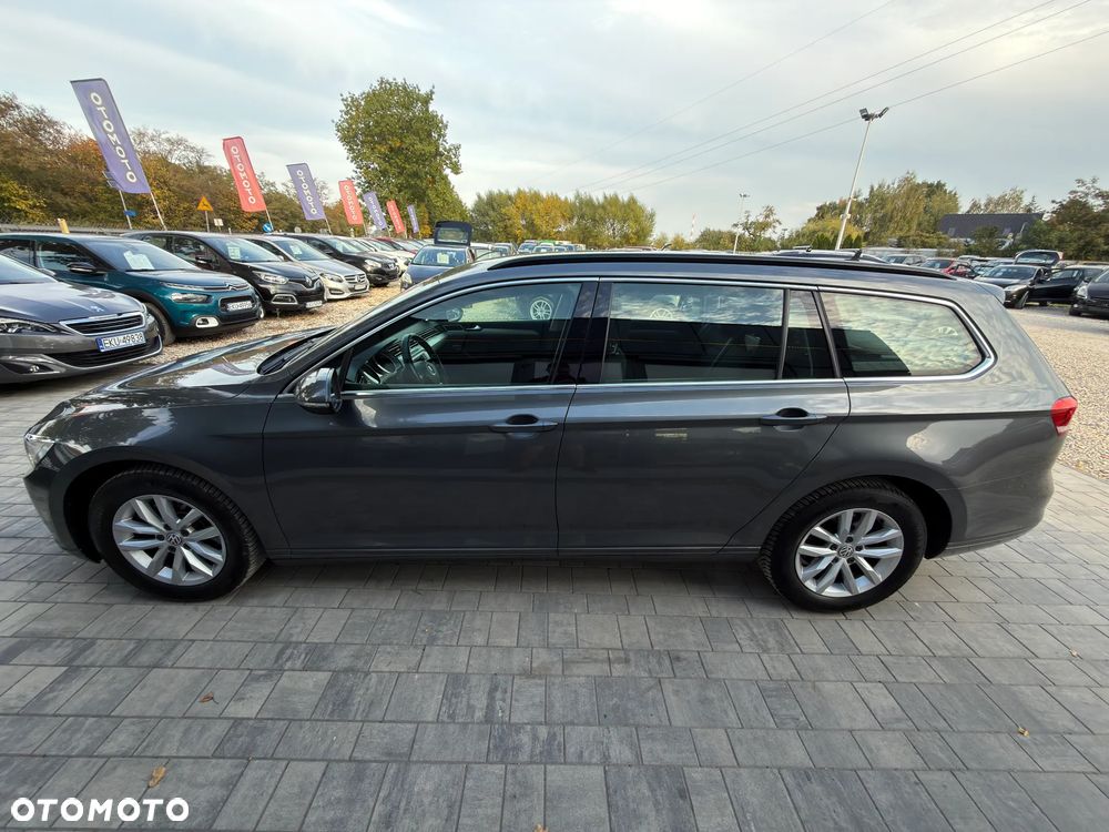Volkswagen Passat - 18