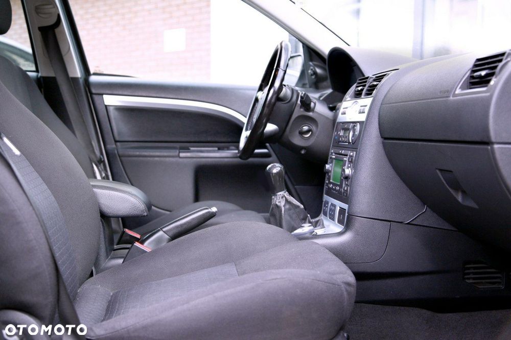 Ford Mondeo 2.0 TDCi Ghia - 11