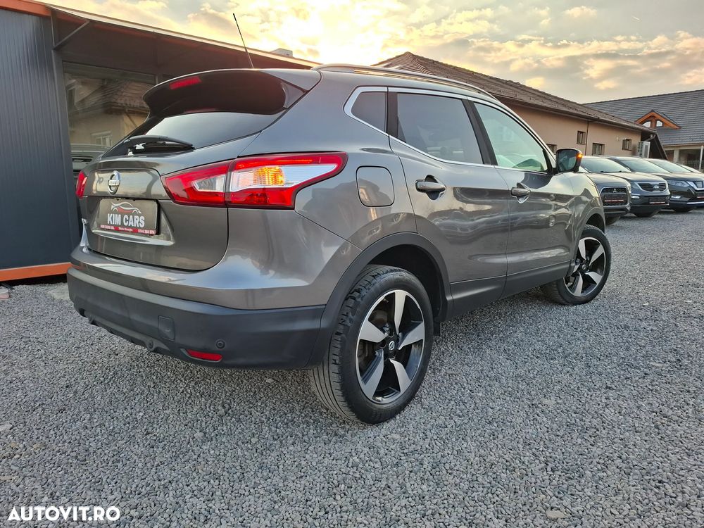 Nissan Qashqai 1.6 DCI N-Connecta - 19