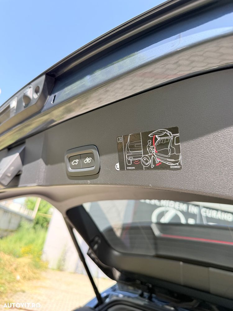 Volvo XC 40 T5 Twin Engine DKG Inscription - 28