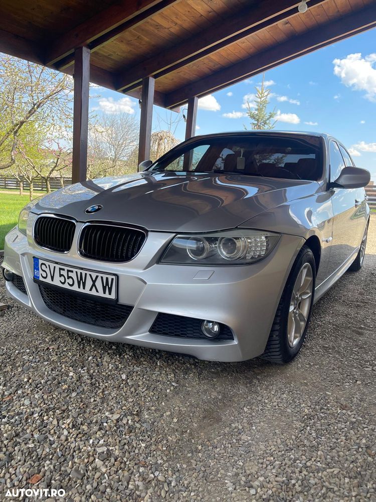 BMW Seria 3 318d Sport Line - 12