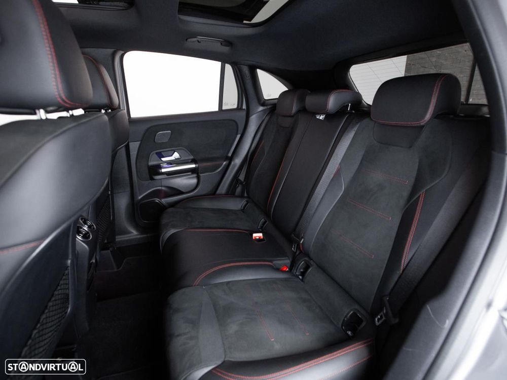 Mercedes-Benz GLA 250 7G-DCT AMG Line - 11