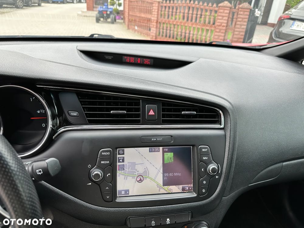 Kia Ceed - 12